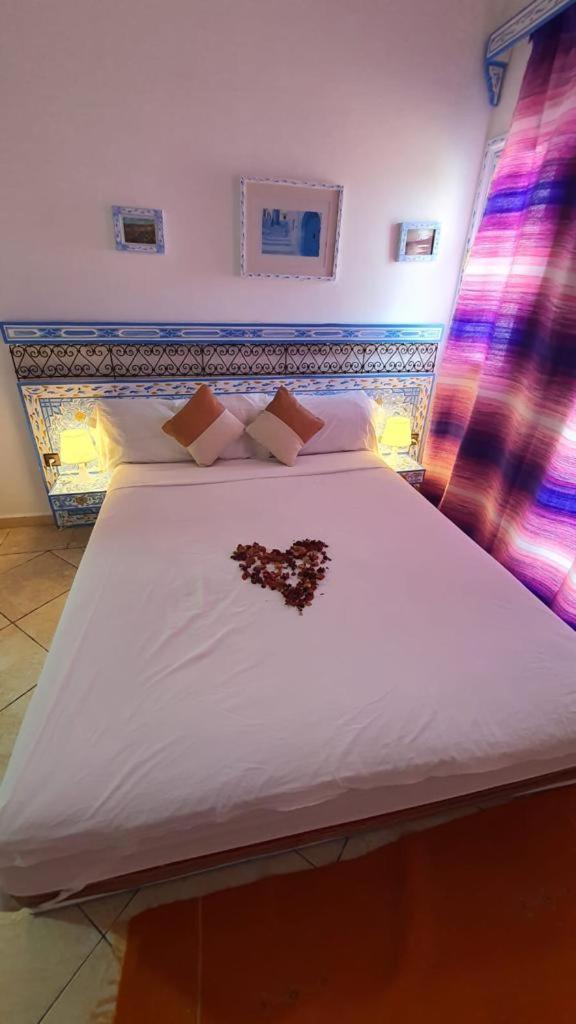 Casa Familia Hotel Chefchaouen Exterior photo