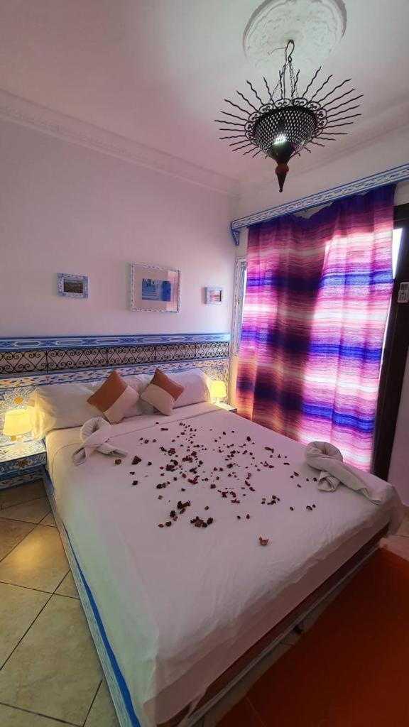 Casa Familia Hotel Chefchaouen Exterior photo